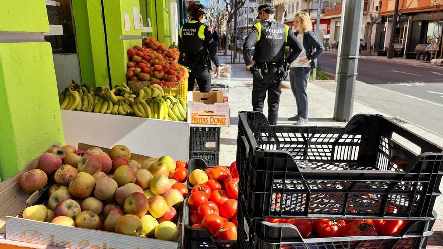 Xirivella vol evitar l&#039;ocupació de les voreres per les fruiteries