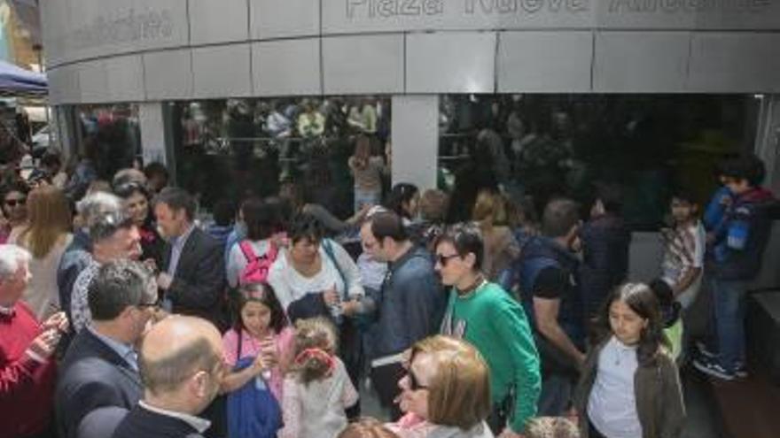 Un instante de la inauguración del acuario el pasado abril.