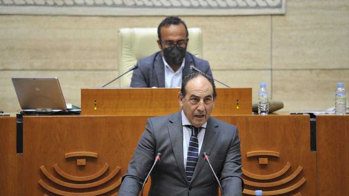 El diputado del PP Diego Sánchez Duque, durante su intervención en el pleno.