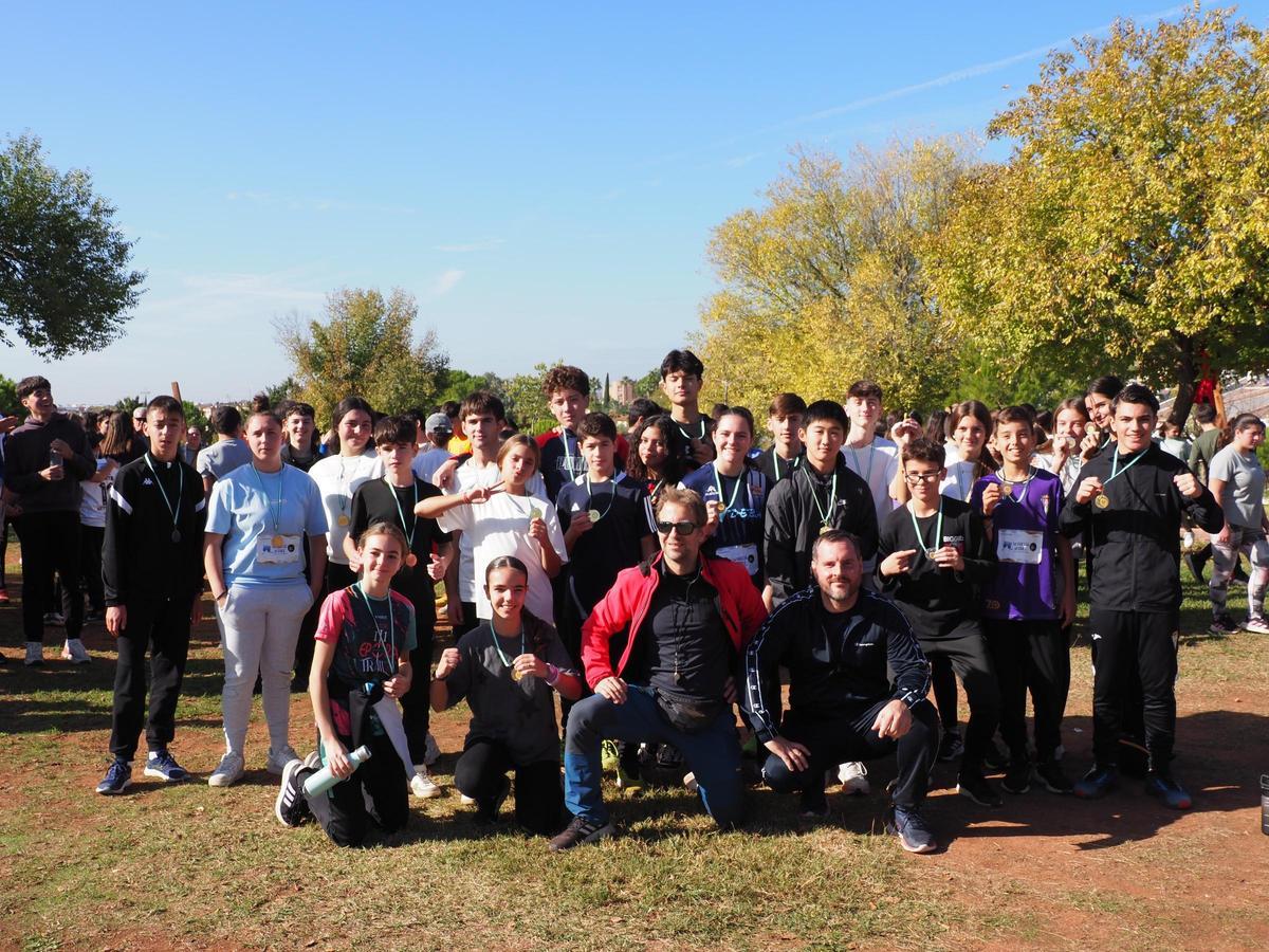 Algunos de los ganadores en unas pruebas con carácter solidario.
