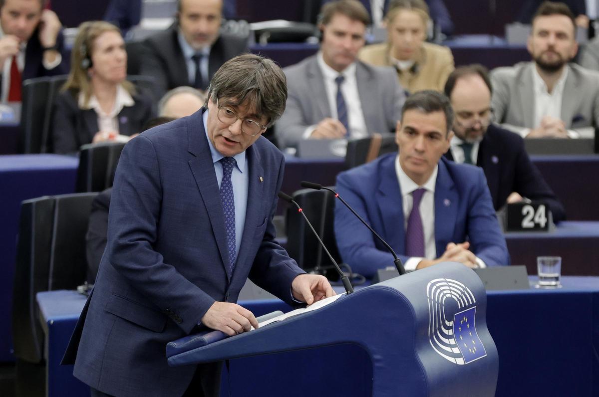 Carles Puigdemont interviene en el pleno del Parlamento Europeo para revisar la presidencia española del Consejo de la UE.