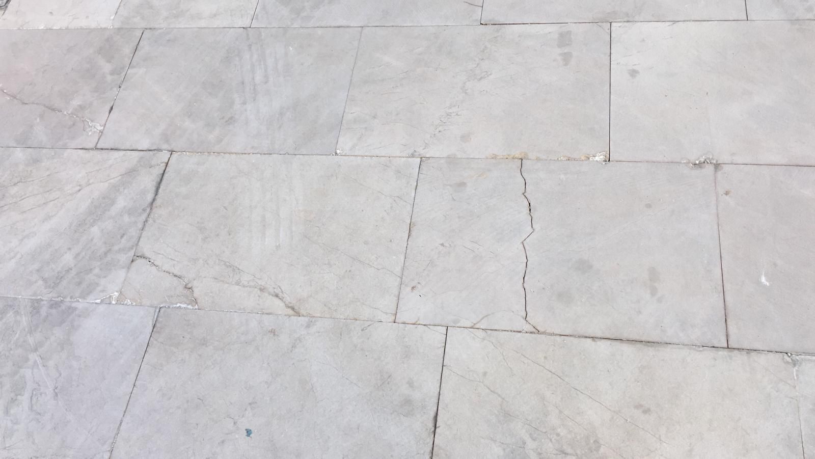 El lamentable acabado del pavimento de la Avenida de la Constitución en Alicante