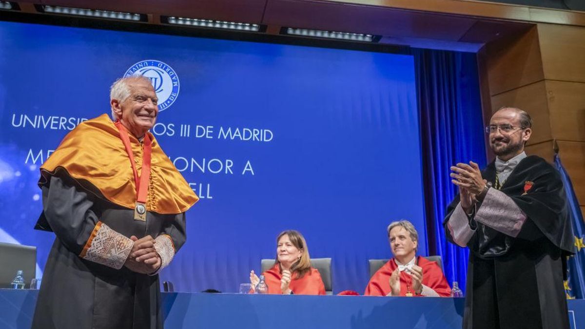 La UC3M otorga su Medalla de Honor a Josep Borrell, que critica el "ataque masivo" de Trump a las universidades