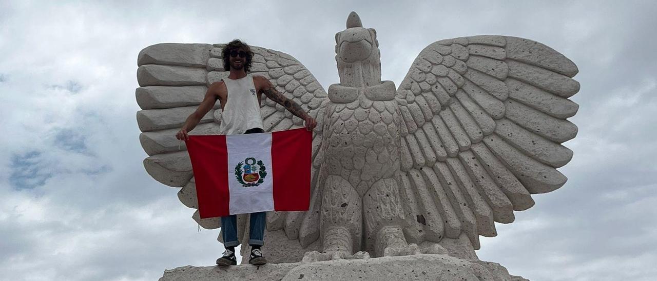 El joven español lleva un mes viajando por Perú.