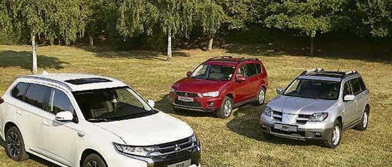 Las tres generaciones del Mitsubishi Outlander. // FDV