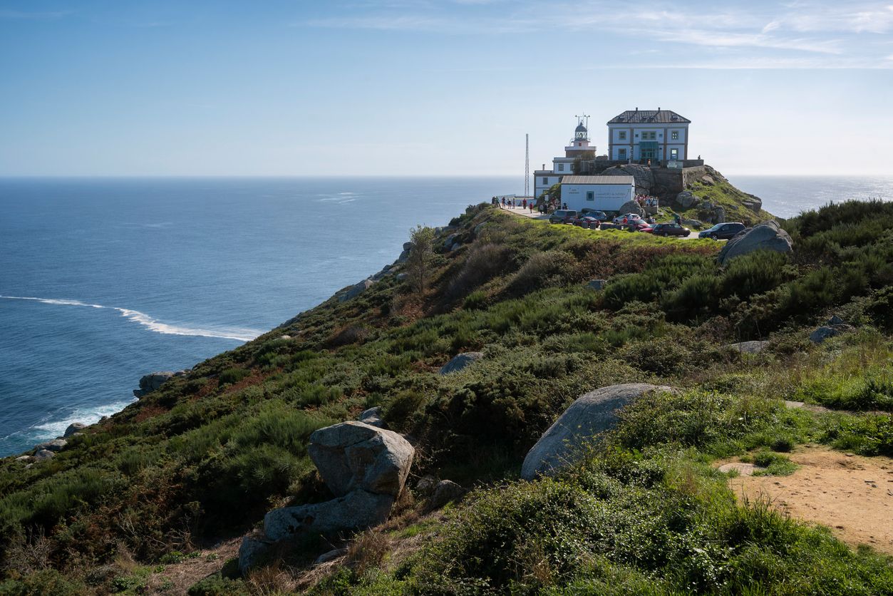 El Faro de Fisterra es el más occidental de Europa.