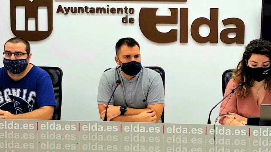 La presentación de la actividad en el Ayuntamiento de Elda.