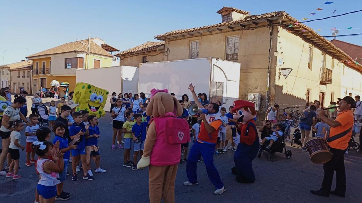 San Cristóbal de Entreviñas arranca su semana grande con espectáculos infantiles, chupinazo y pregón