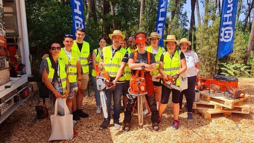 Alumnos de forestales visitan Asturforesta en Asturias