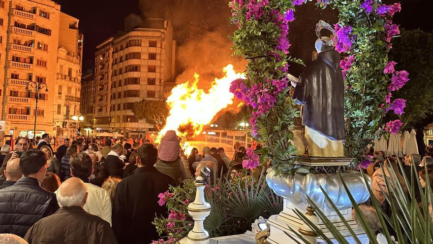 Alzira celebra unas fiestas en honor a Sant Antoni con al menos 235 años de historia