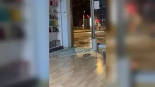 Robo de madrugada en Avilés: revientan la puerta de una perfumería y se llevan el dinero de la registradora