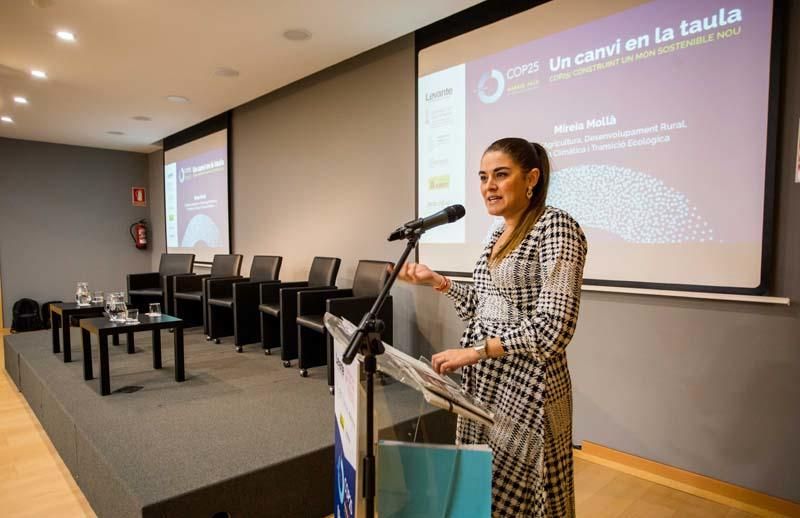 Jornada sobre la sotenibilidad climática "Un cambio en la mesa. Construyendo un nuevo mundo sostenible"