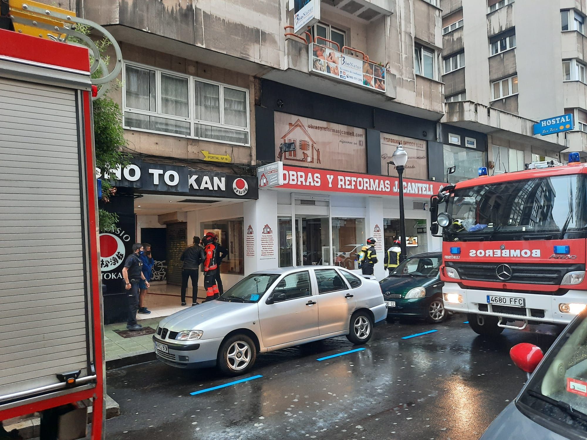 Sofocan un incendio en la sauna de un gimnasio en Gijón