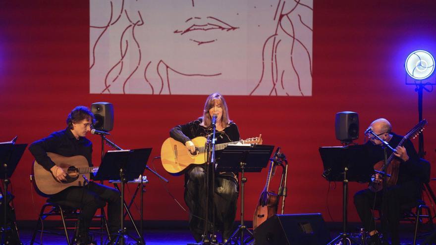 Maria del Mar Bonet rememora en el Teatre Principal d’Inca el mítico concierto del Olympia de París