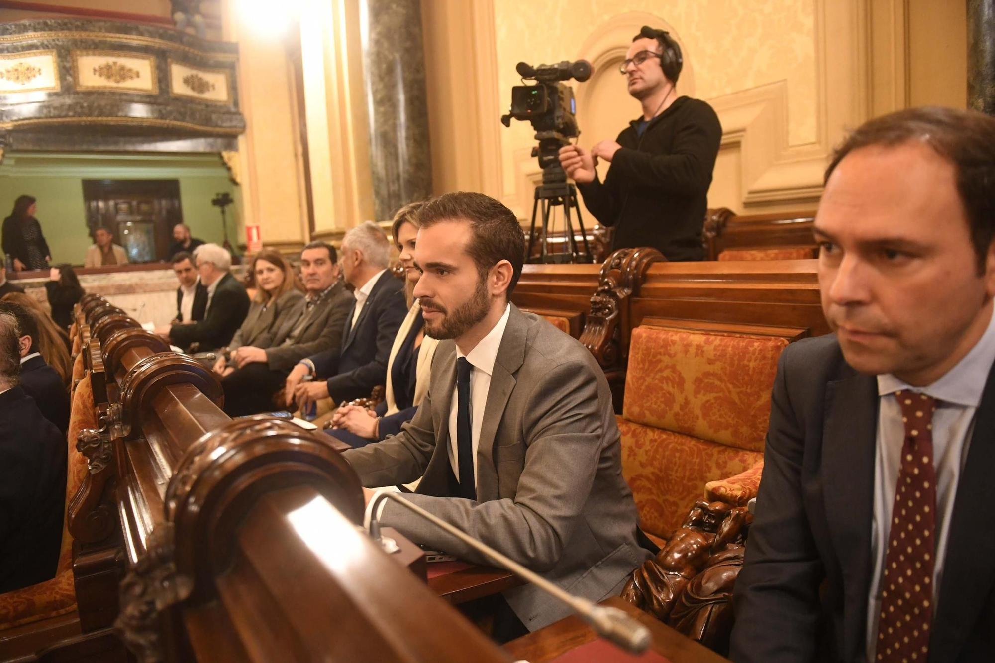 Pleno en A Coruña: Núñez Centella y Rosa Otero, hijos honrados de A Coruña por su apoyo a la ciencia y a la igualdad social