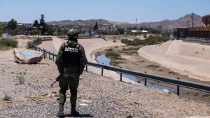 Archivo - Imagen de archivo de un militar mexicano