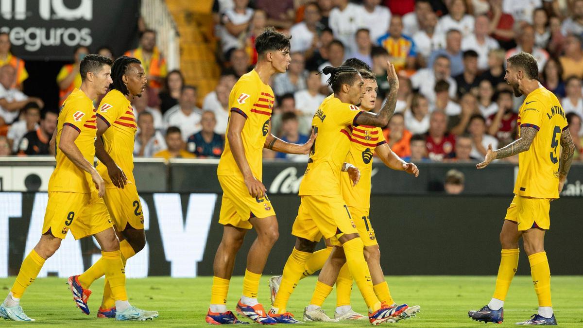 El audio del VAR en las posibles manos de Íñigo Martínez