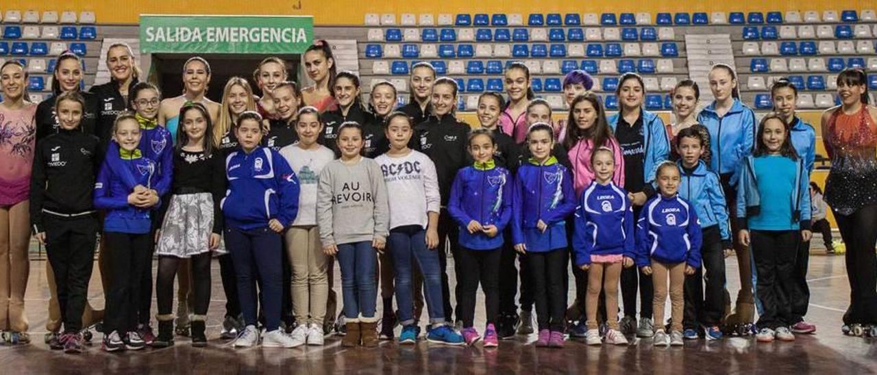 Patinadoras participantes en la Copa Federación.