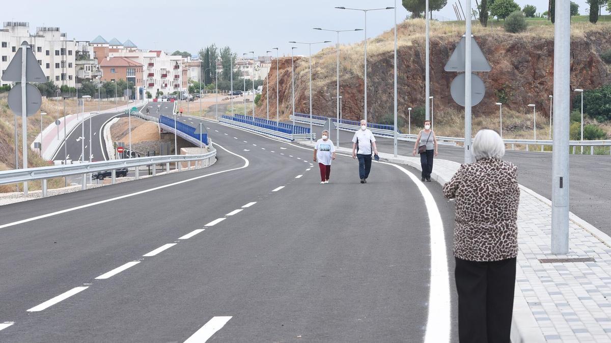 Tramo de ronda Norte que ejecutó el Ayuntamiento, el día de su inauguración.