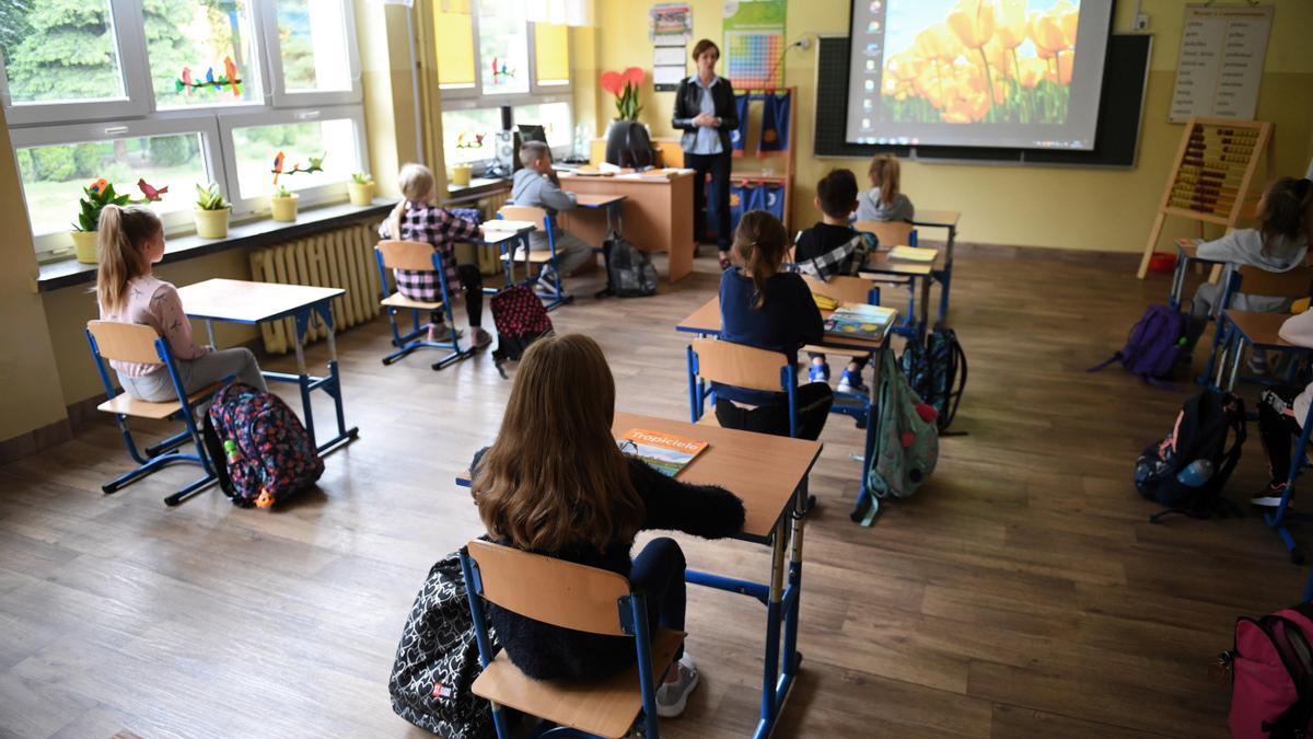 Alumnos en un colegio polaco.