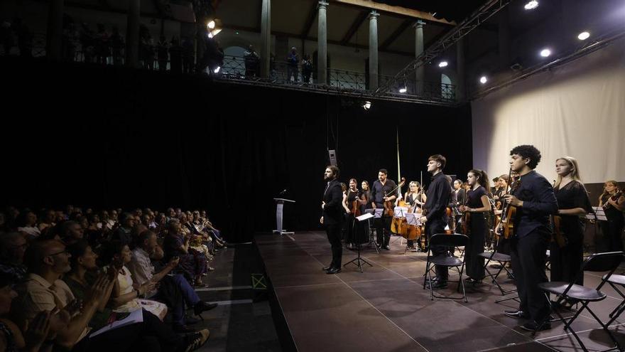 La Joven Orquesta de Asturias deleita en el Antiguo Instituto de Gijón