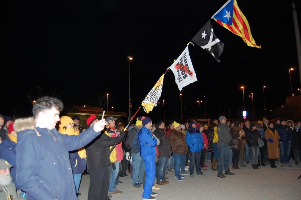 Divendres al Puig de les Basses de Figueres per desitjar «bona nit» a Dolors Bassa