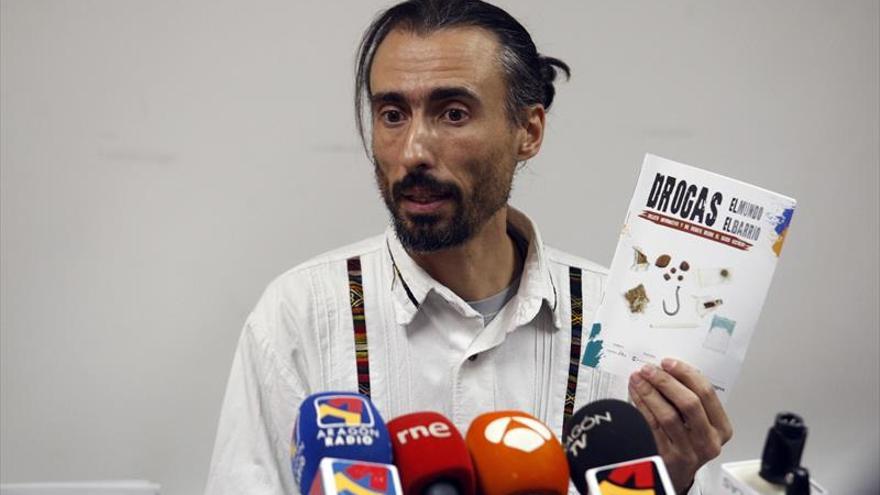 El colegio de médicos de España carga contra el folleto de drogas