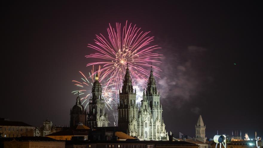 Las fiestas del Apóstol estallan en luces de color