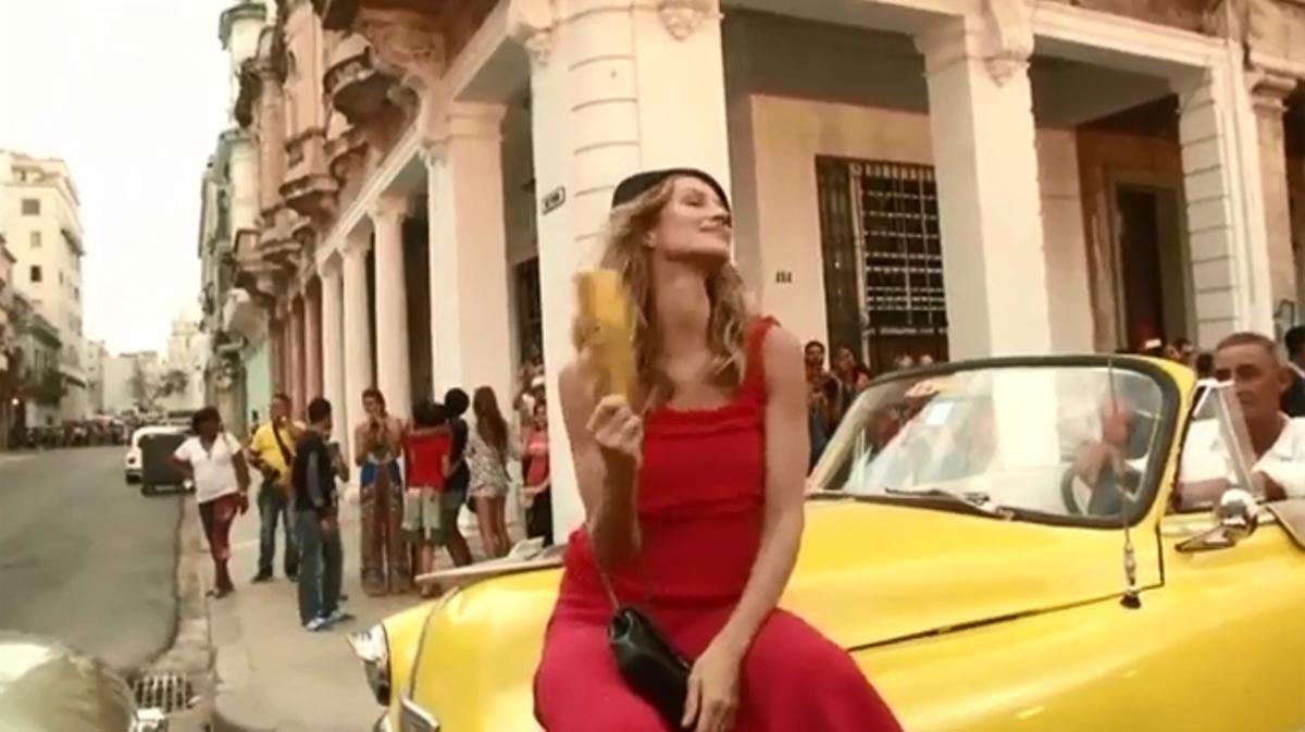 El desfile de Chanel llena La Habana de glamur y celebridades.