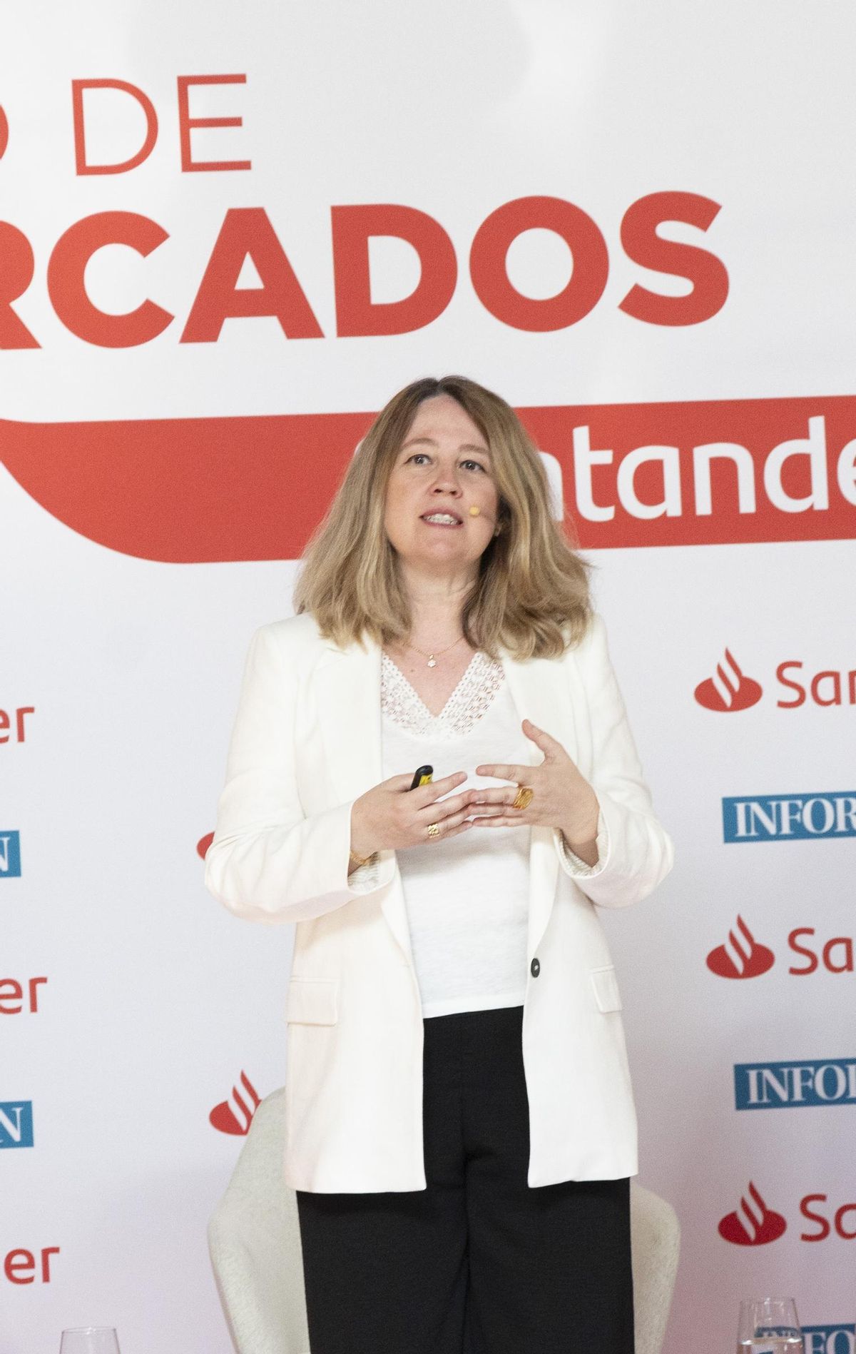 Laura Velasco, durante una de sus intervenciones.