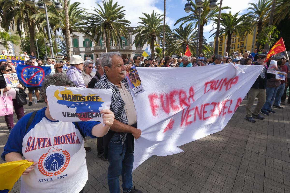 Concentración en apoyo al pueblo venezolano en Gran Canaria