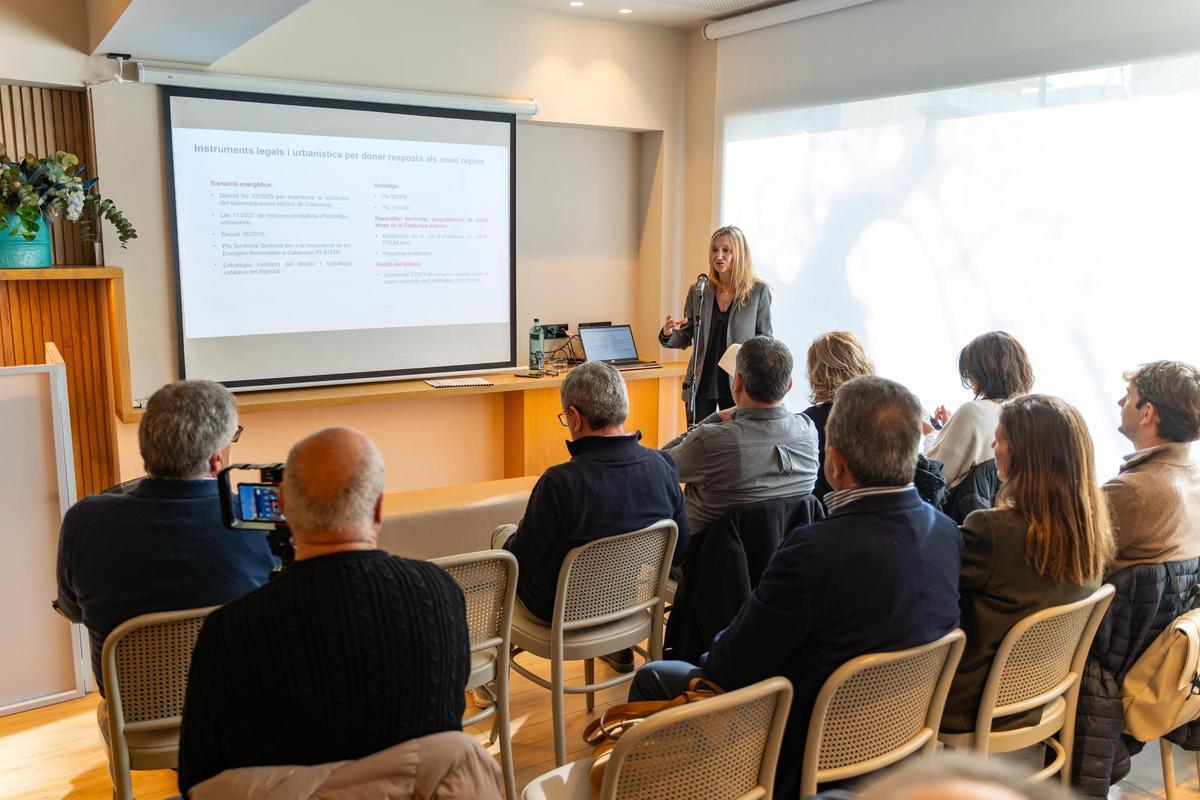 Participants en el tercer debat del cicle Xerrades per a la Revolució Turística 2.0.