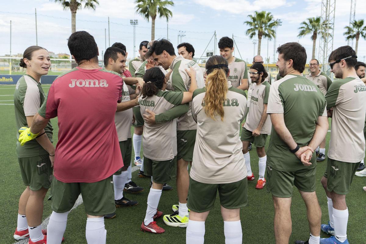 Gerard Moreno Equipo EDI Villarreal (3)