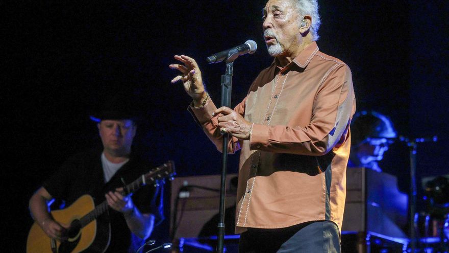 Les fotos del concert de Tom Jones al festival de Cap Roig