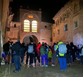 La fotos del Pueblo Viejo brillan en Belchite nocturno