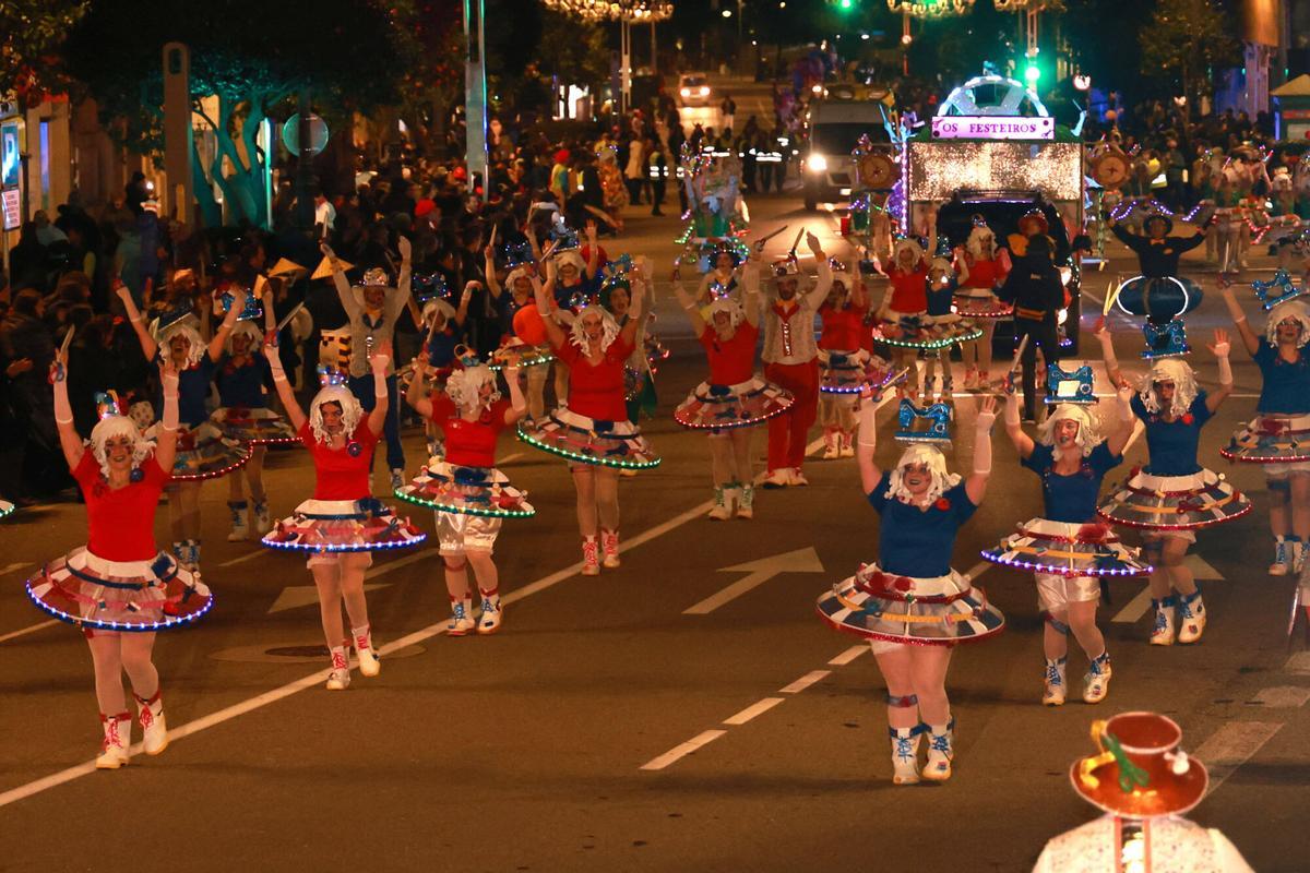 El Entroido vigués más colorido, en imágenes