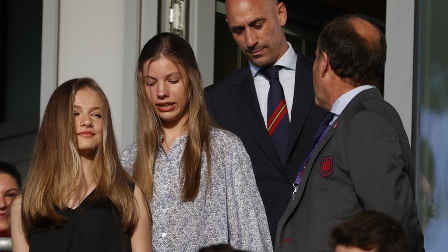 La Princesa y la Infanta asisten al decisivo partido de España en la Eurocopa