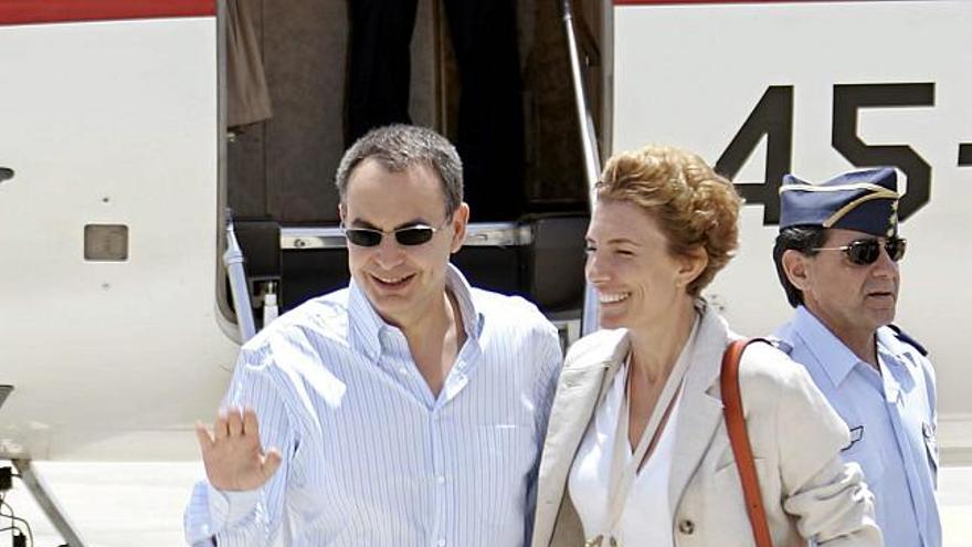 El presidente del Gobierno, José Luis Rodriguez Zapatero, y su esposa, Sonsoles Espinosa.
