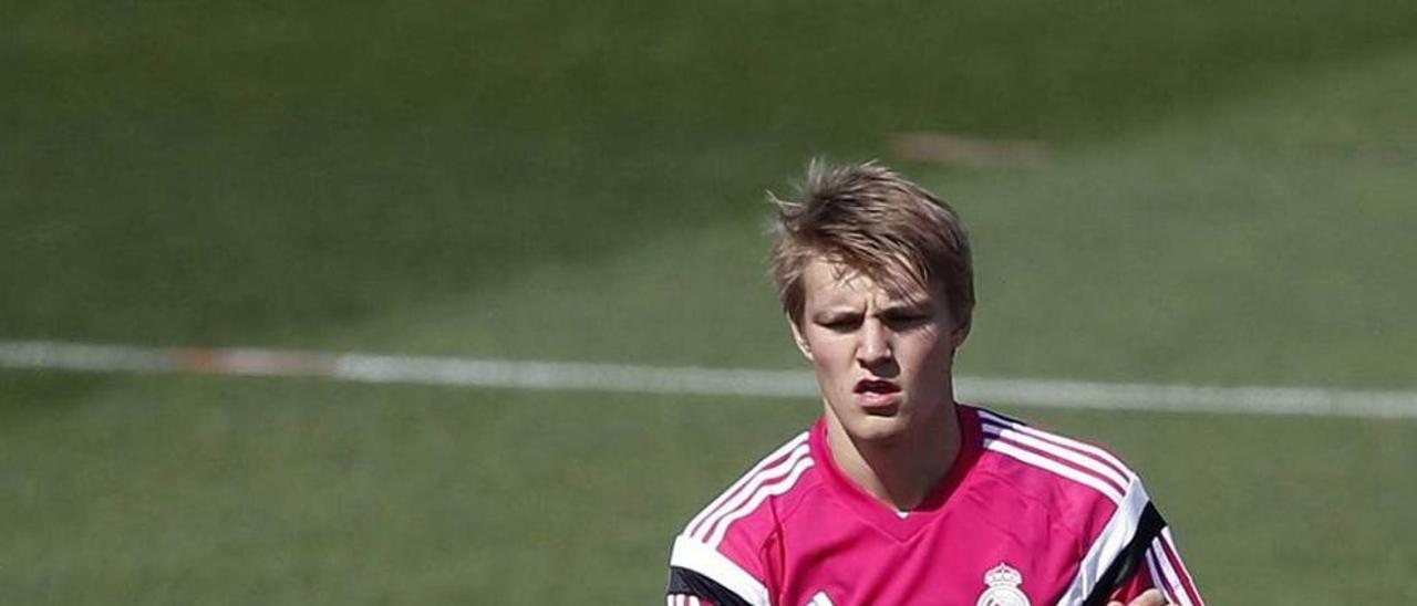 Odegaard, en el entrenamiento de ayer del Madrid.