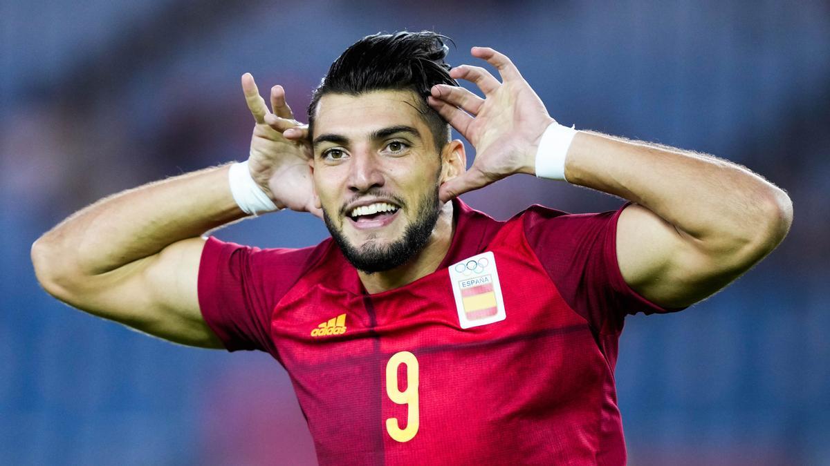 El Sevilla fitxa el davanter Rafa Mir fins al 2027