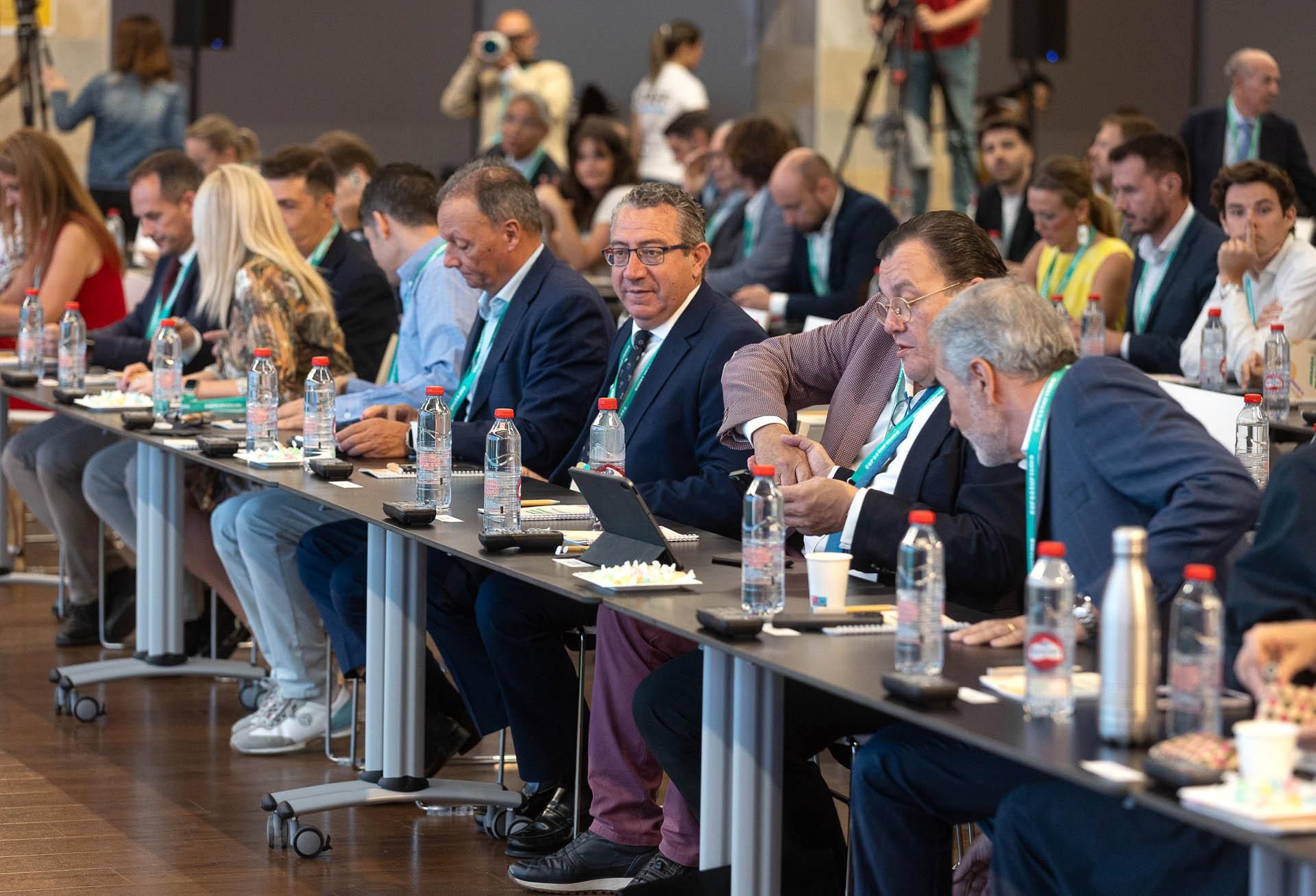 Los empresario cierran filas en defensa del turismo en las jornadas celebradas en Benidorm