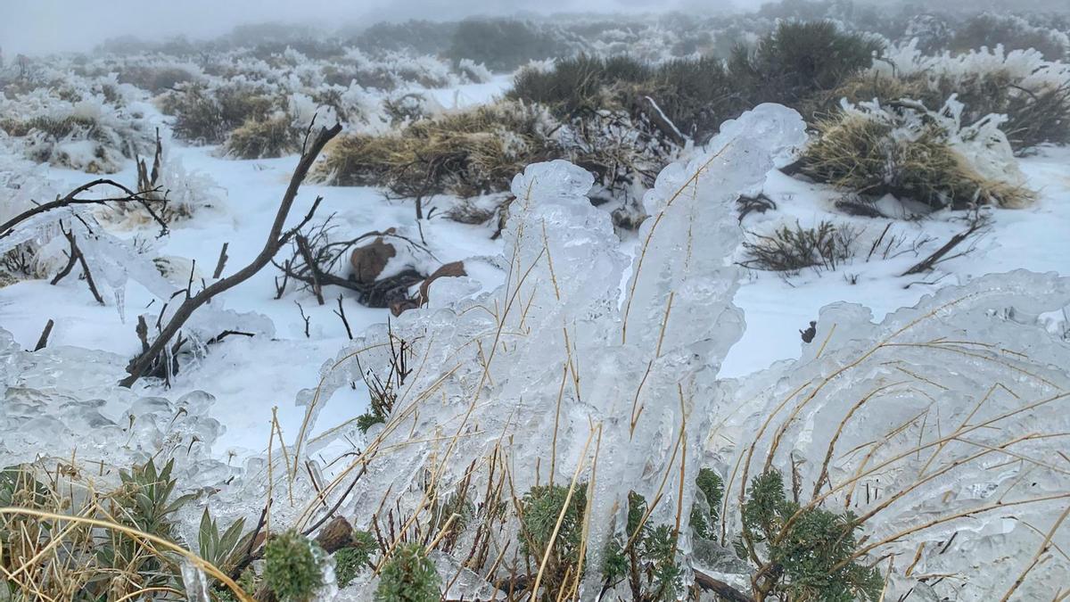 La nieve sigue presente en el Parque Nacional del Teide