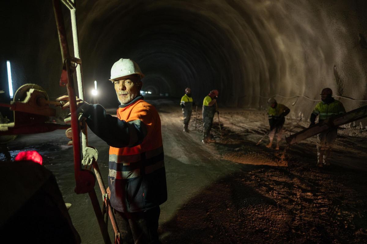 Visita al túnel de Erjos Visita al túnel de Erjos