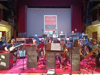 El concierto 20 aniversario de la Big Band de Llanera, en imágenes
