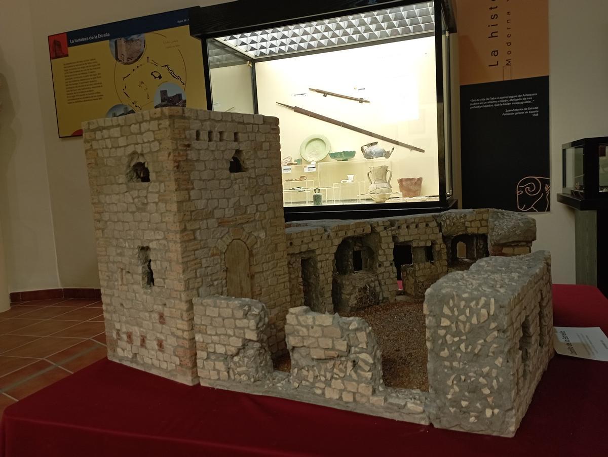 Maqueta del Castillo de la Estrella en Teba.