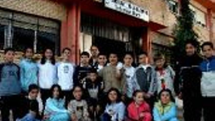 Premio nacional para el colegio de Montehermoso[antetit.107]VALLE DEL ALAGON      CERTAMEN DE REDACCION