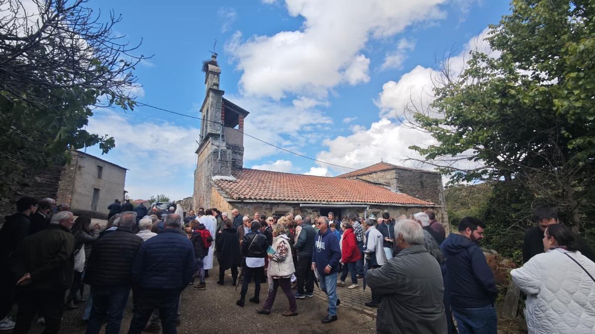 La romeria de la Virgen de Fátima en Fradellos: una devoción en auge desde 1976 La romeria de la Virgen de Fátima en Fradellos: una devoción en auge desde 1976