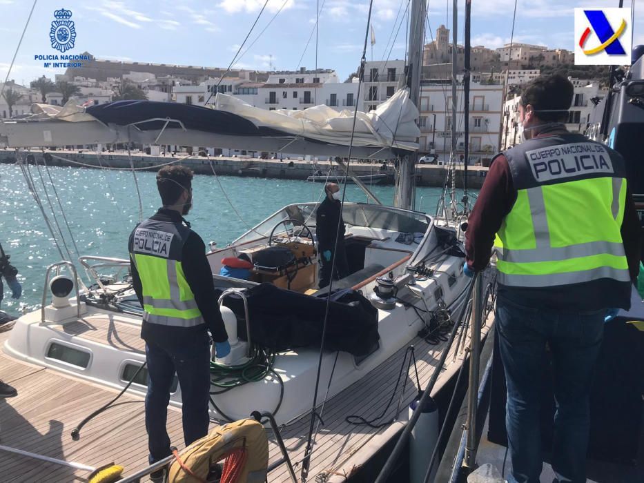 Interceptado en Baleares un barco cargado con unos 4.000 kilos de hachís