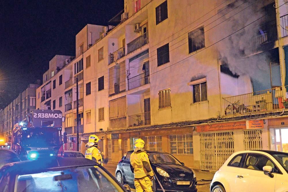 Desalojado  un edificio en Palma por un incendio