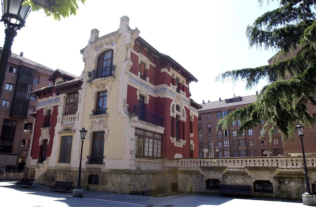 Imagen de archivo del edificio que fue sede del Sanatorio Quirúrgico de Asturias, después llamado Sanatorio Miñor.